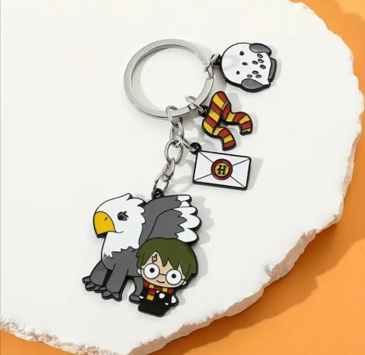 Harry potter with Hagwid,Buckbeak,mail,scarf keychain