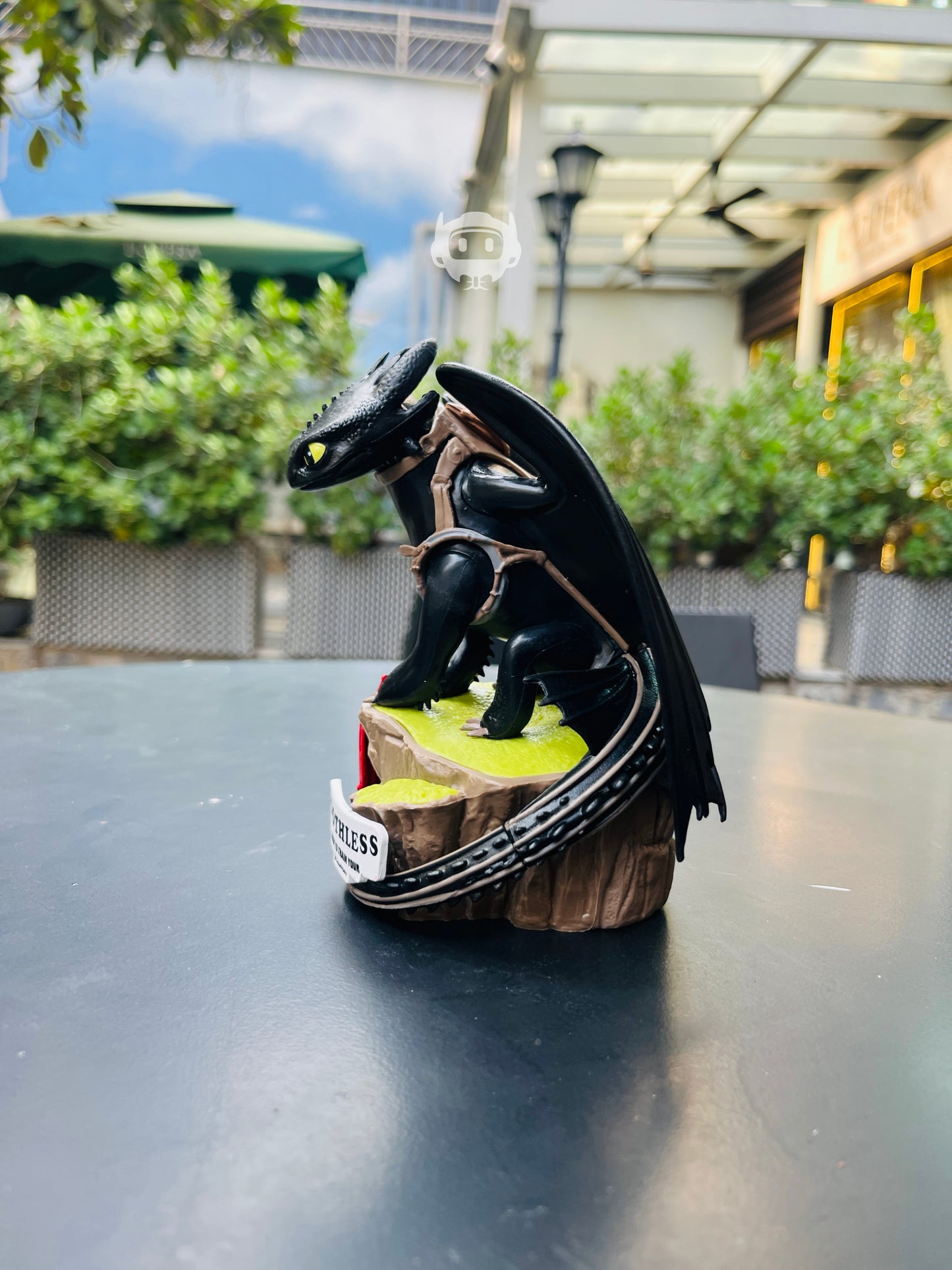 Toothless (how to train your dragon)
