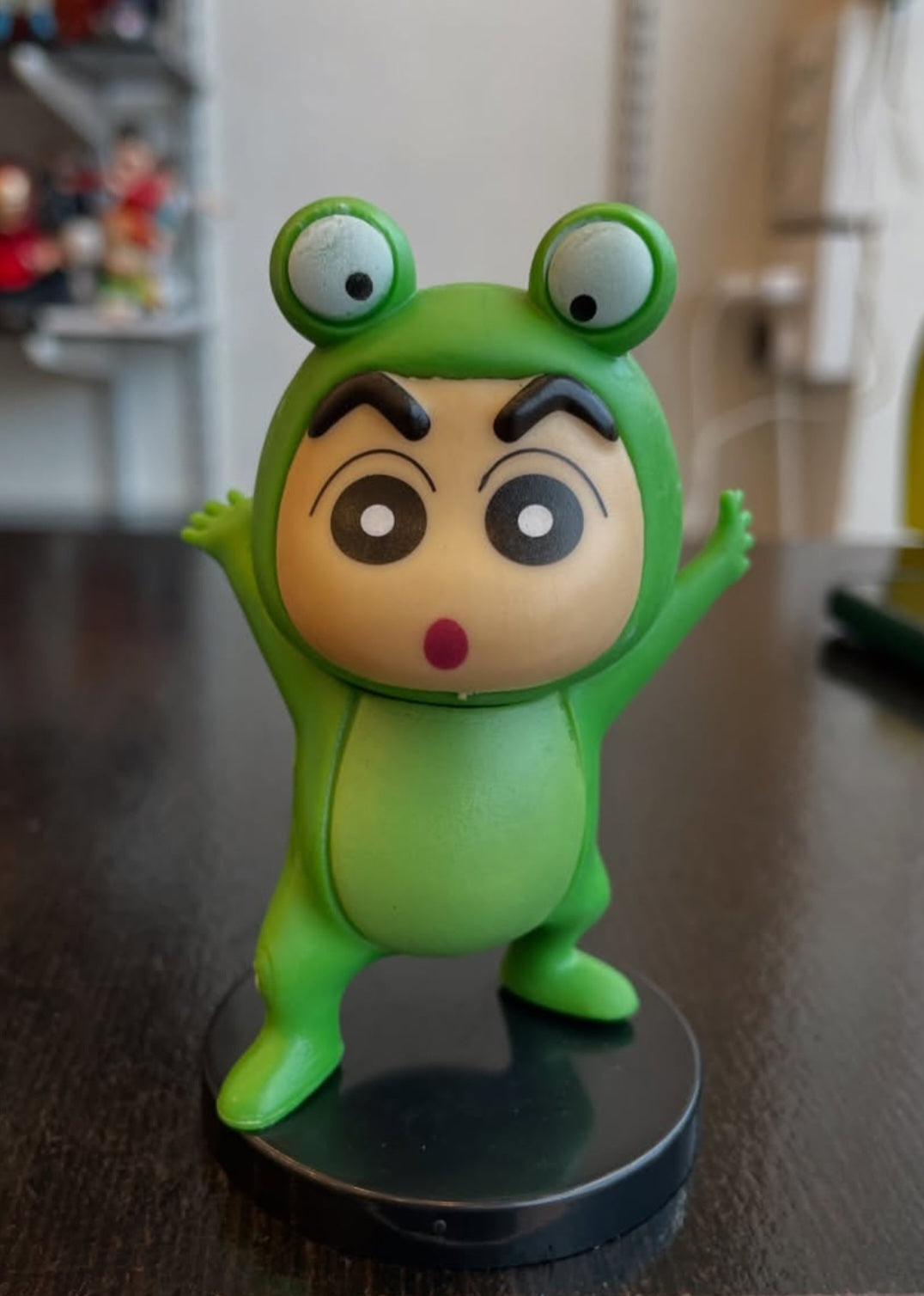 Shinchan frog cosplay (12cm)